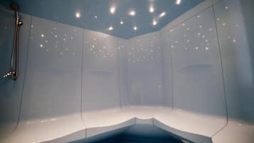 Sauna, hot tub, steam room, Turkish bath/hammam