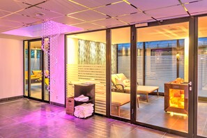Sauna, Whirlpool, Körperbehandlungen, Hydrotherapie, Warmsteinmassagen