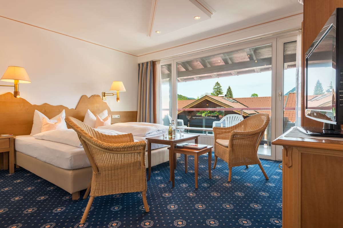 premium bedding, minibar, in-room safe, individually decorated