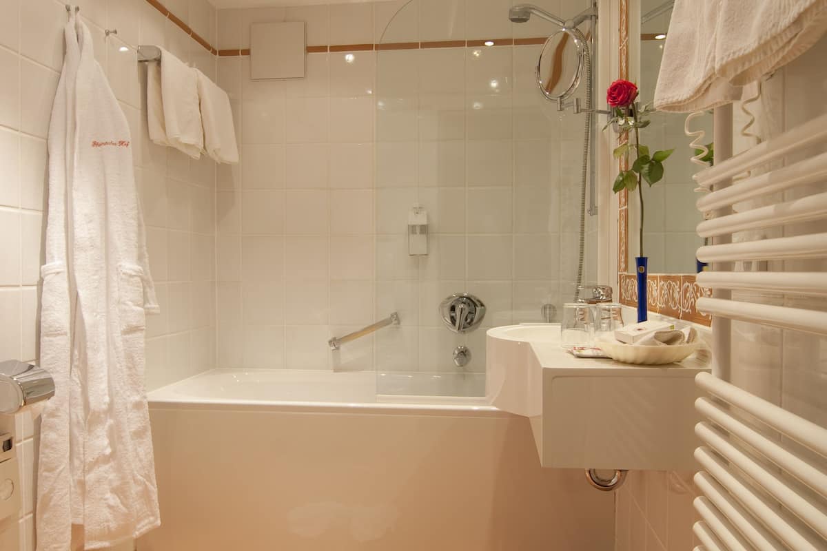 shower, free toiletries, hair dryer, bathrobes