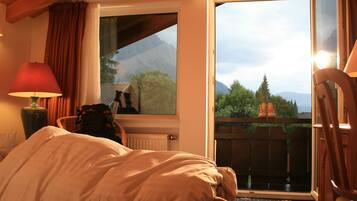 Premium bedding, minibar, in-room safe, individually decorated