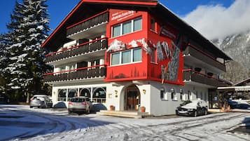 Fachada del alojamiento