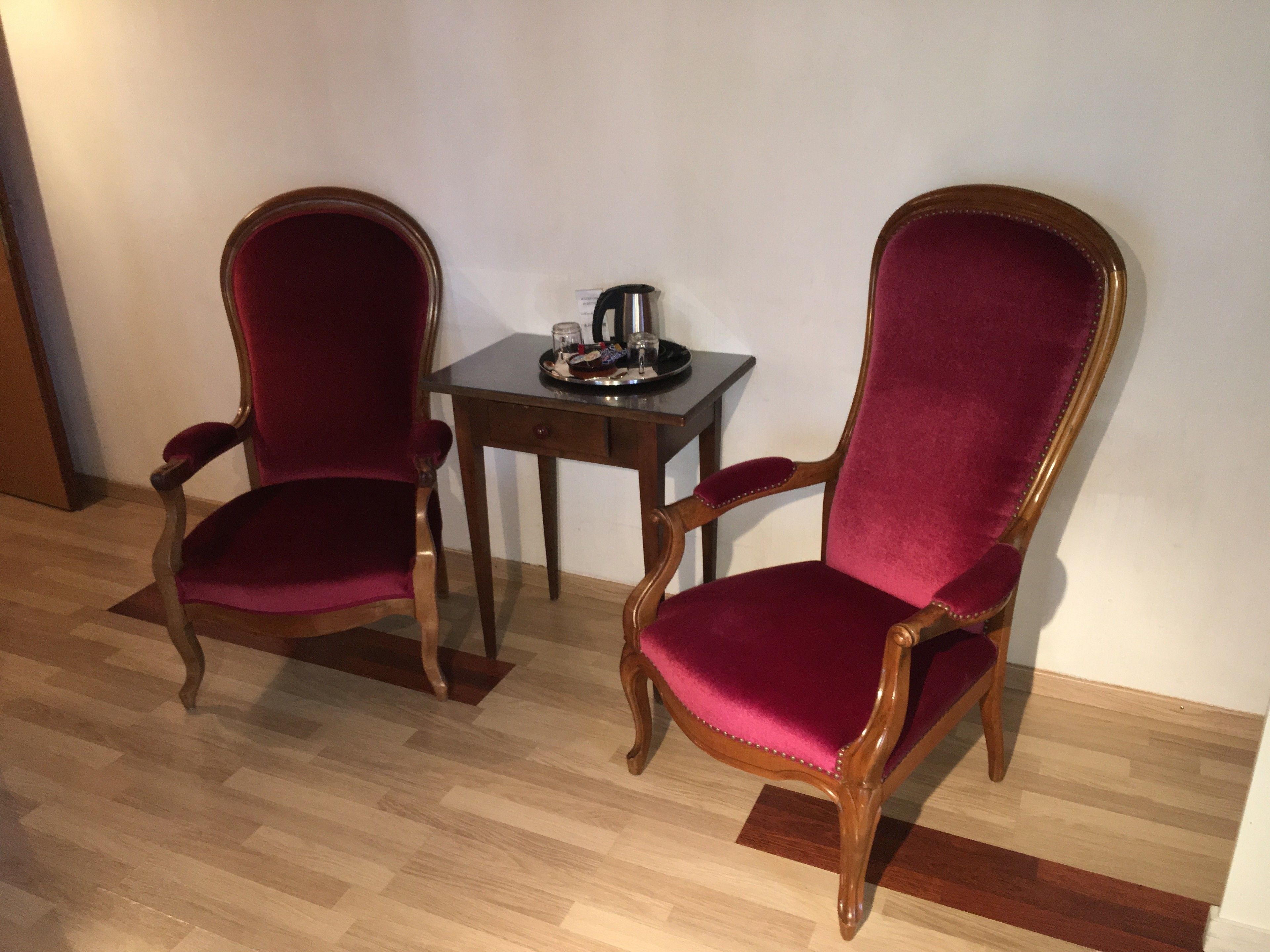 double room (church view, hear bells ring) | 1 bedroom, individually furnished, desk, iron/ironing board