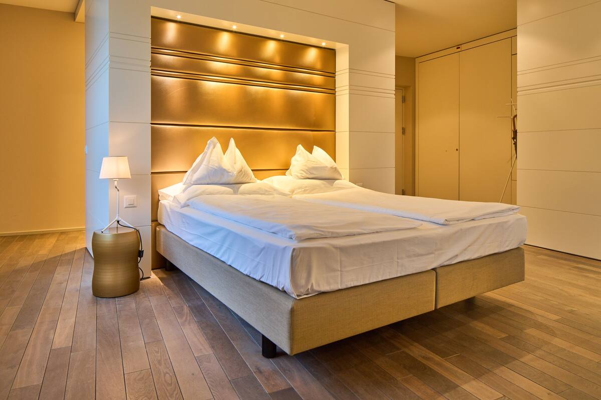 junior suite deluxe (limmathof baden hotel & private spa, badstrasse 20, ch-5408 ennetbaden) | 1 bedroom, minibar, in-room safe, desk