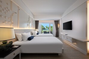 Seaview Infinity Pool 2-Bedroom Duplex Suite | Frigobar, cofres nos quartos, individualmente mobiliados, escrivaninha