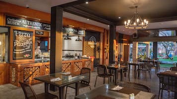 2 restaurants, breakfast, lunch, dinner served; international cuisine