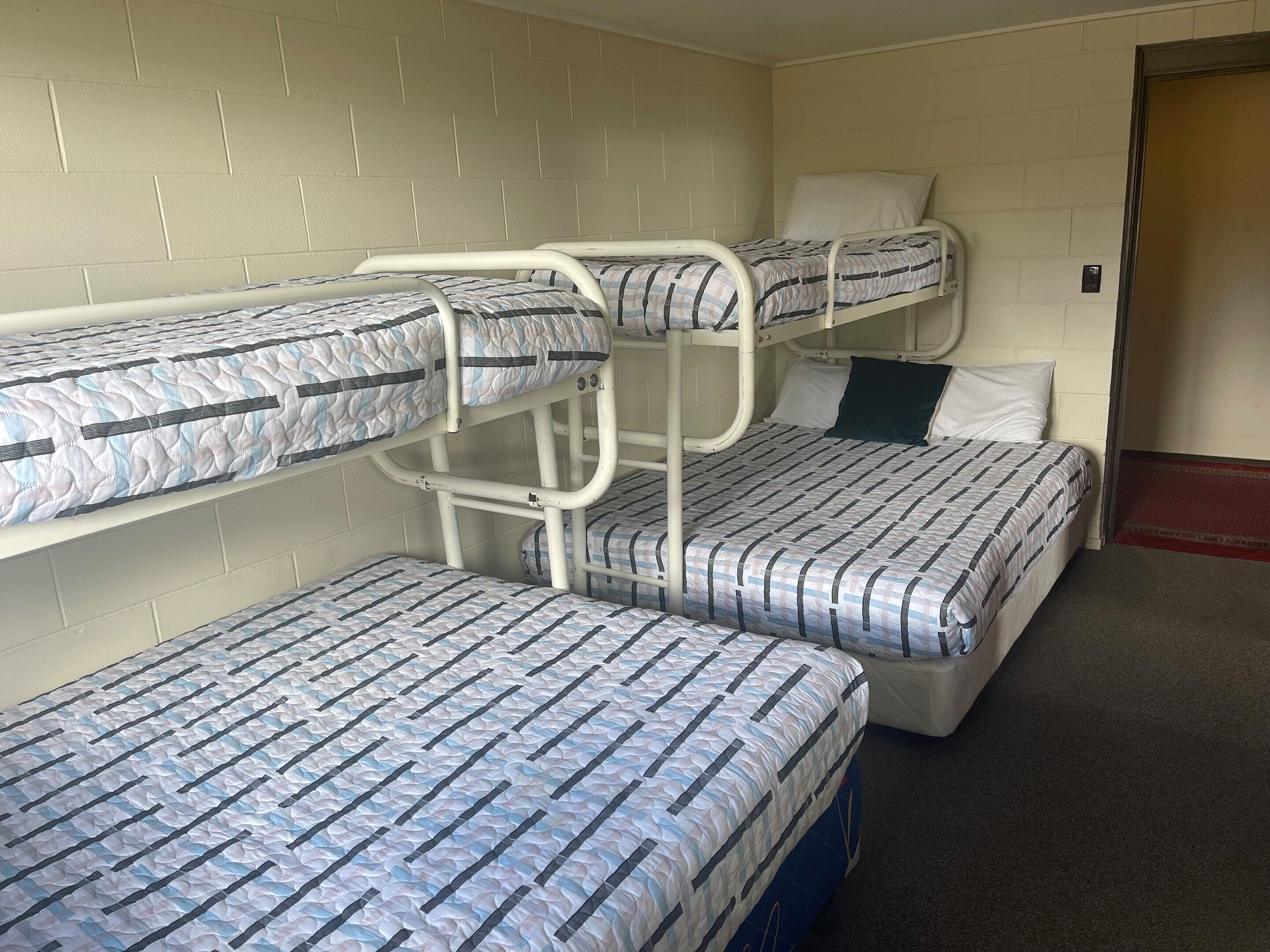 Family Room | Dihias secara berasingan, dilengkapkan perabot secara berasingan 