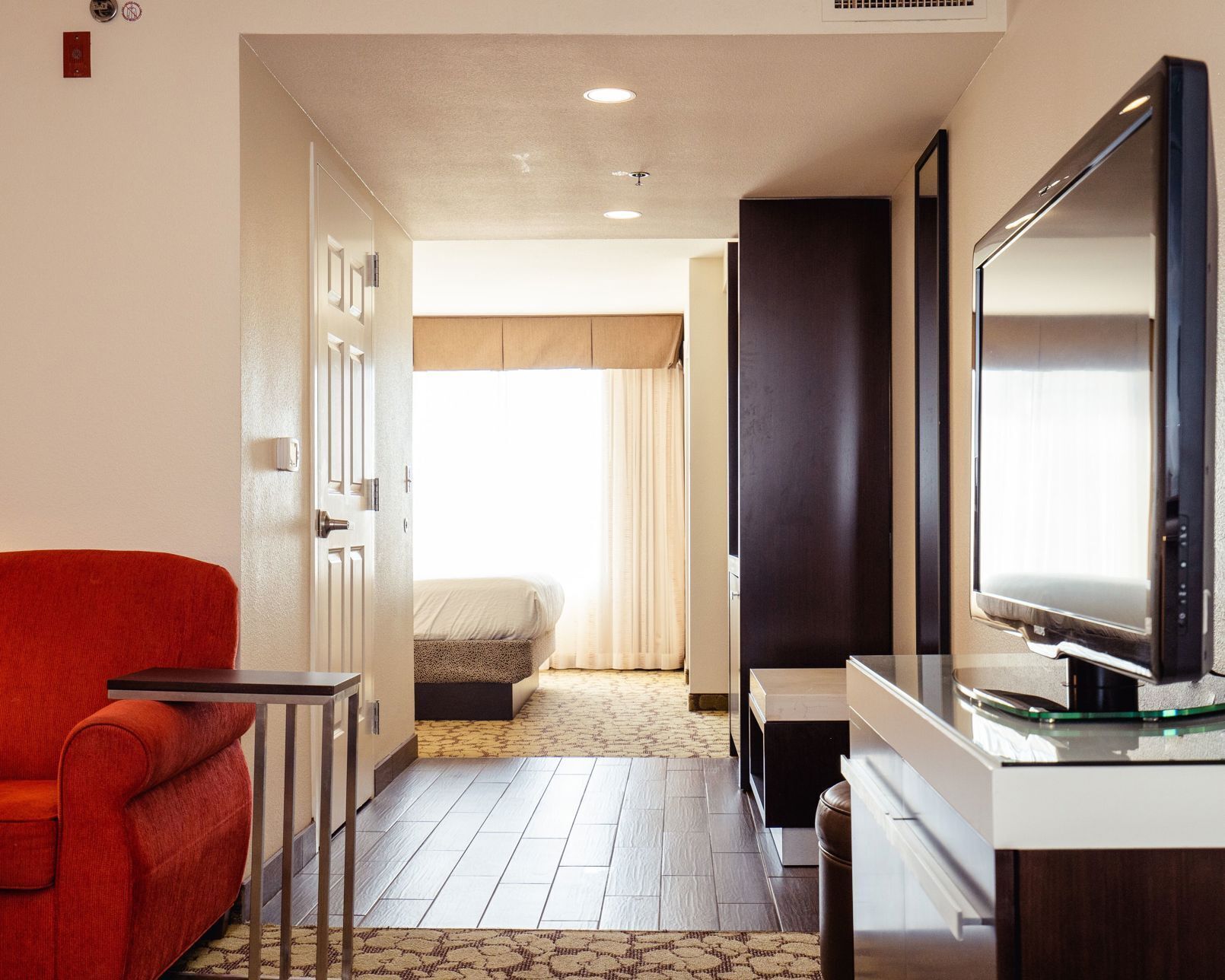 Premium bedding, pillow-top beds, in-room safe, desk