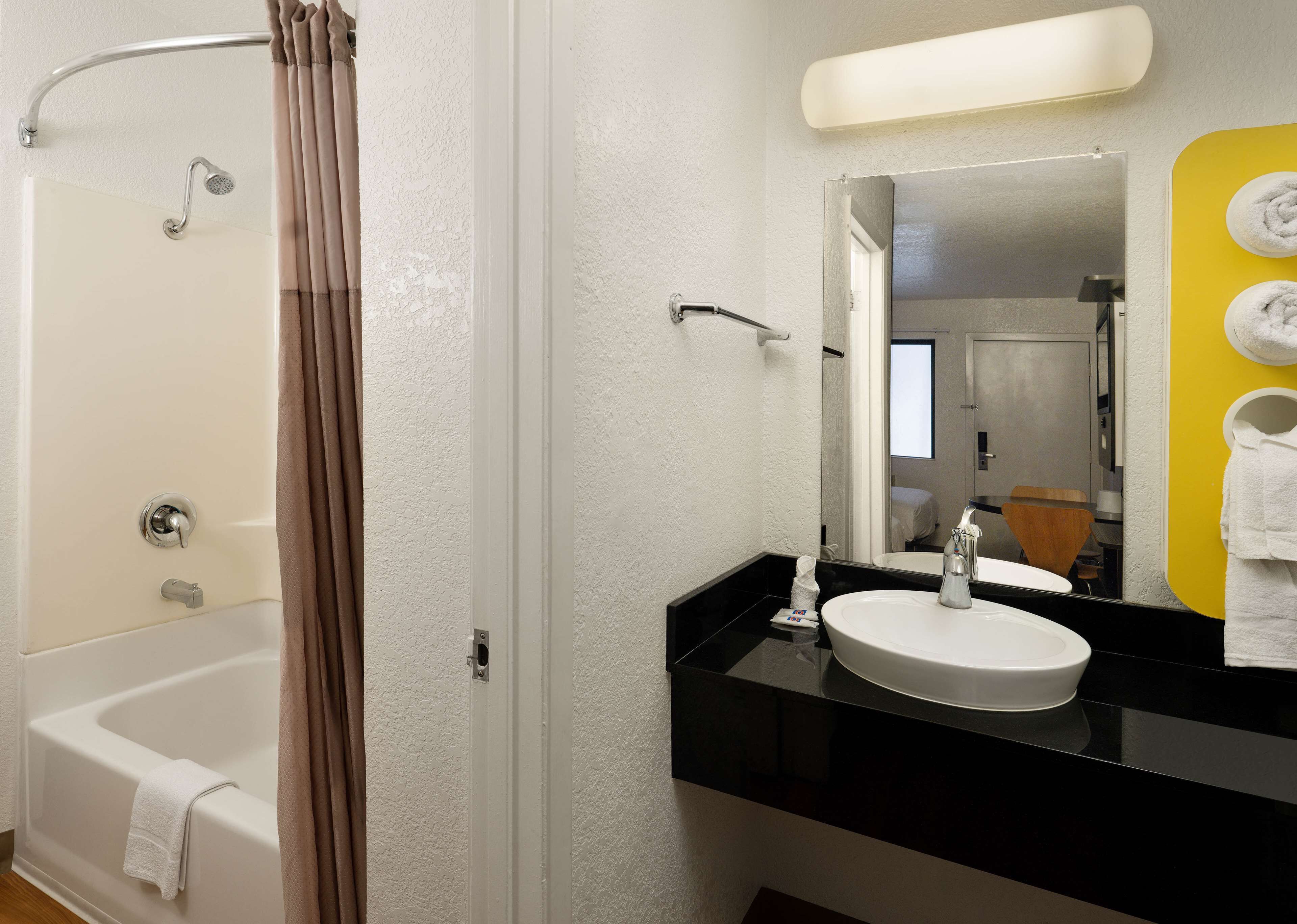 Photo - Motel 6-Camarillo, CA