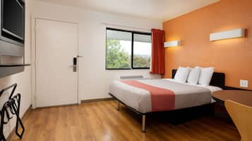 Free WiFi, bed sheets