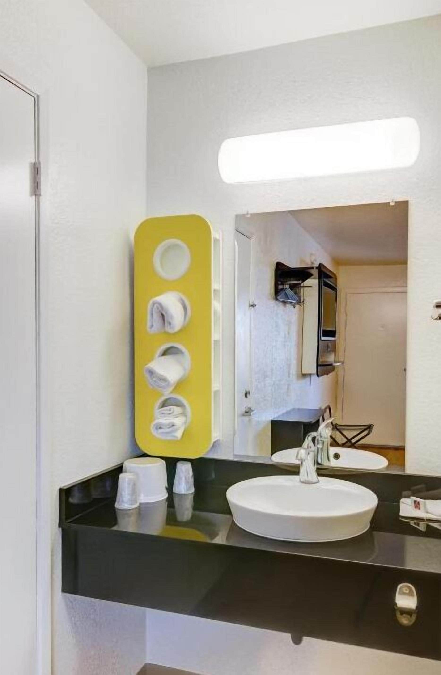 Photo - Motel 6-Camarillo, CA