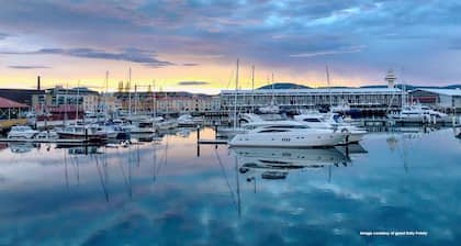 Somerset on The Pier Hobart