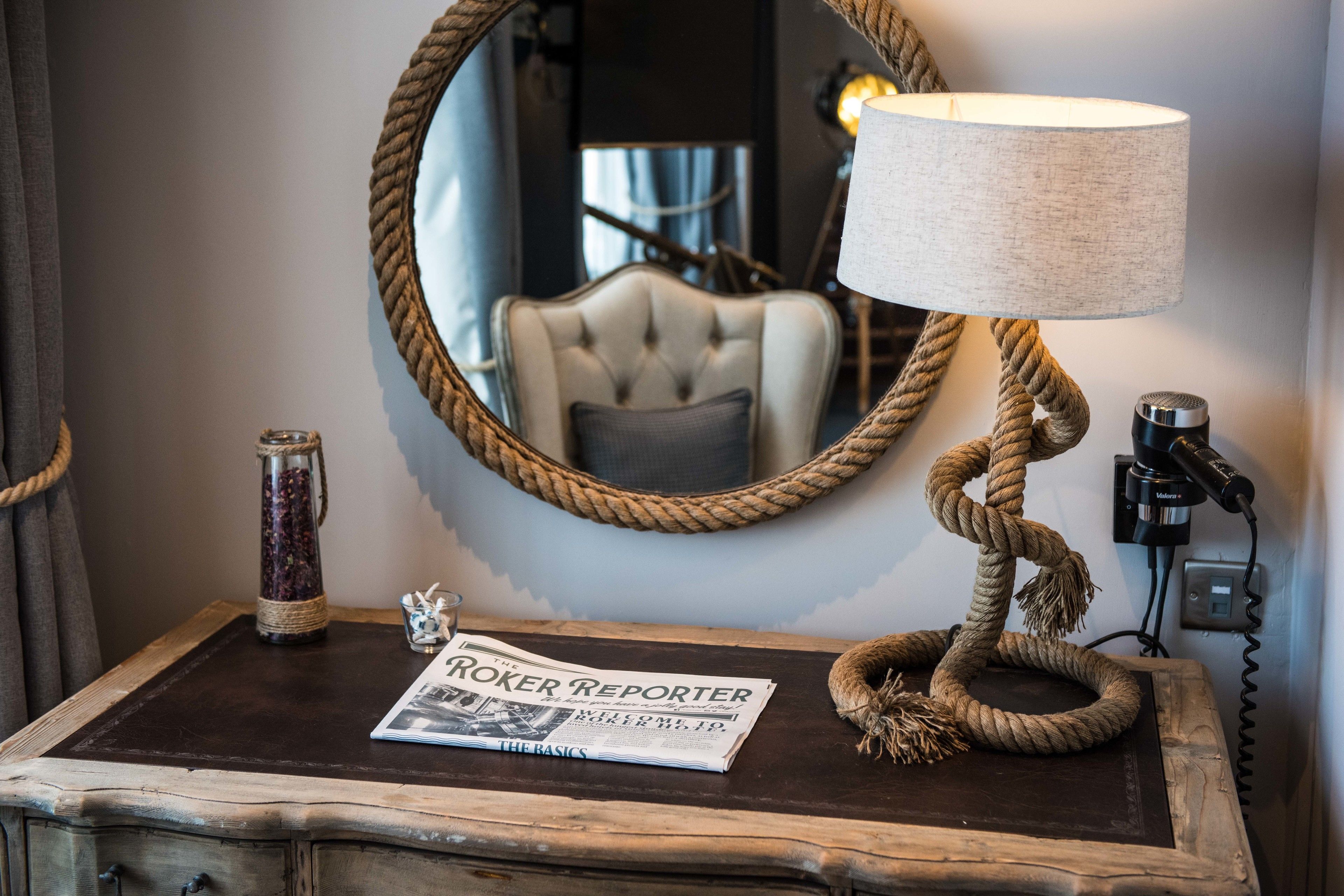 standard room, 1 double bed, non smoking (cozy room;small room) | 1 bedroom, individually decorated, individually furnished, desk