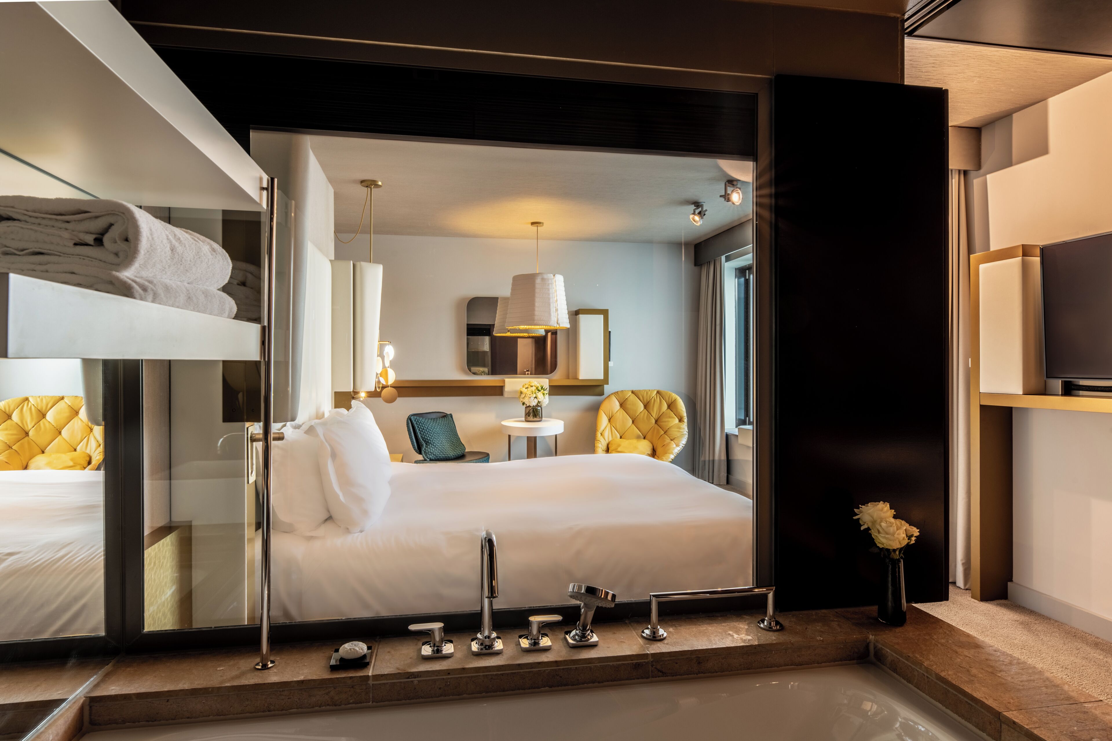Classic-Zimmer, 1 King-Bett | Hochwertige Bettwaren, Daunenbettdecken, Pillowtop-Betten, Minibar