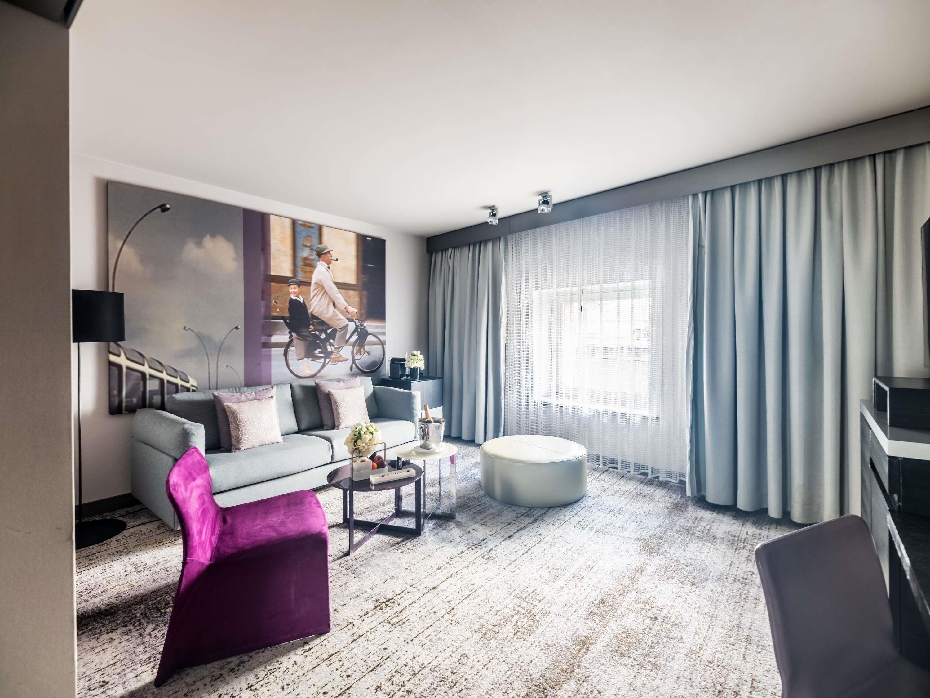 Suite Junior (Family Friendly) | Literie de qualité, couette en duvet, lit avec matelas à plateau-coussin
