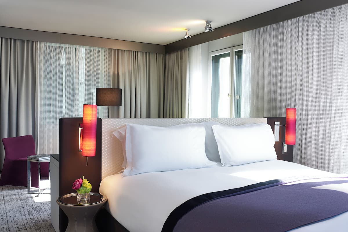 Junior Suite, 1 King Bed
