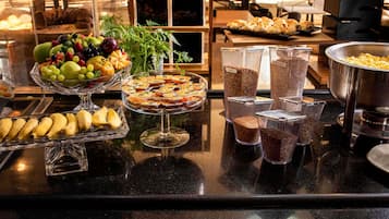 Desayuno buffet todos los días (con cargo)