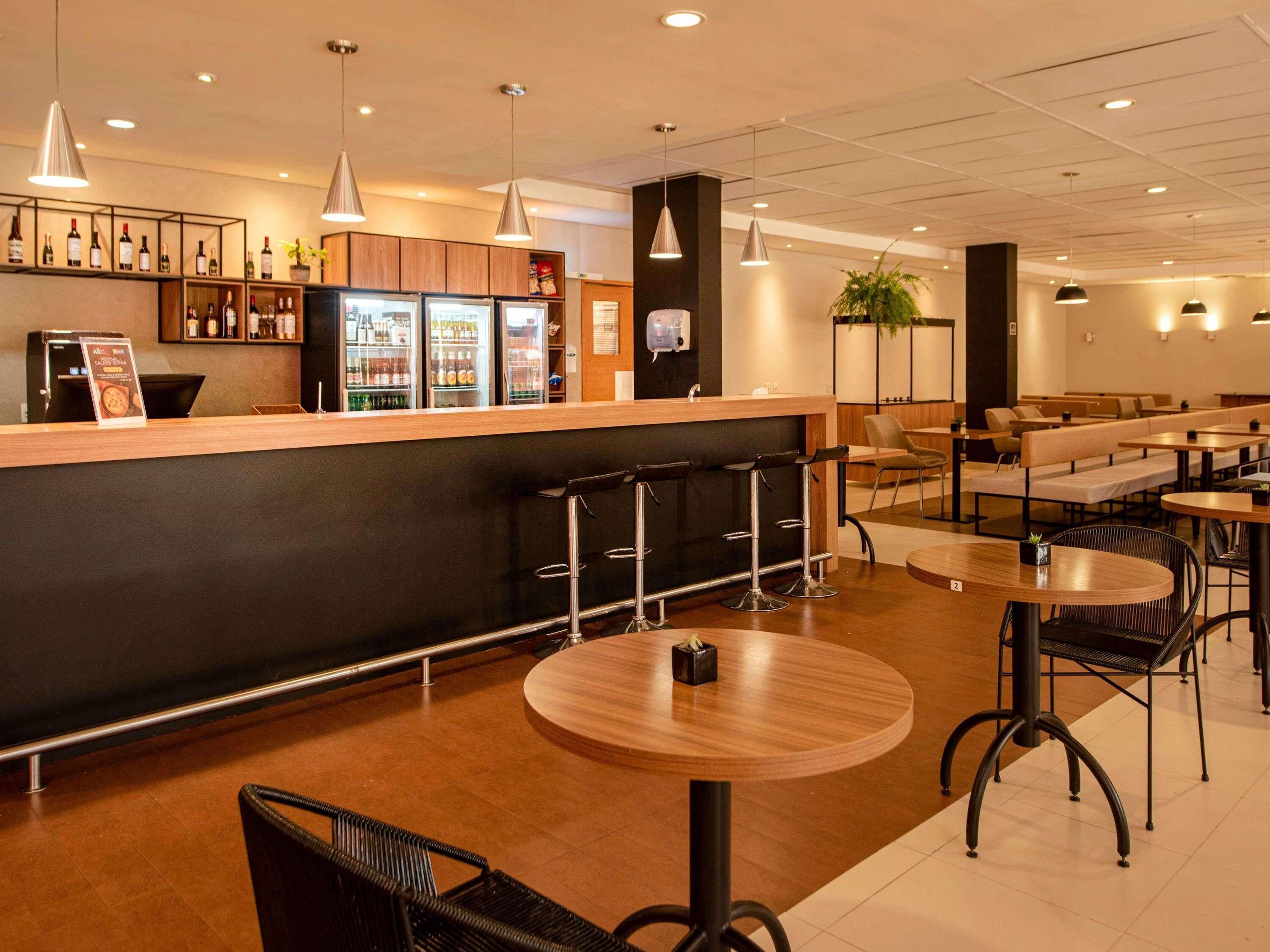 Bar (en la propiedad)