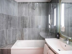 1 bedroom, desk, laptop workspace, blackout drapes