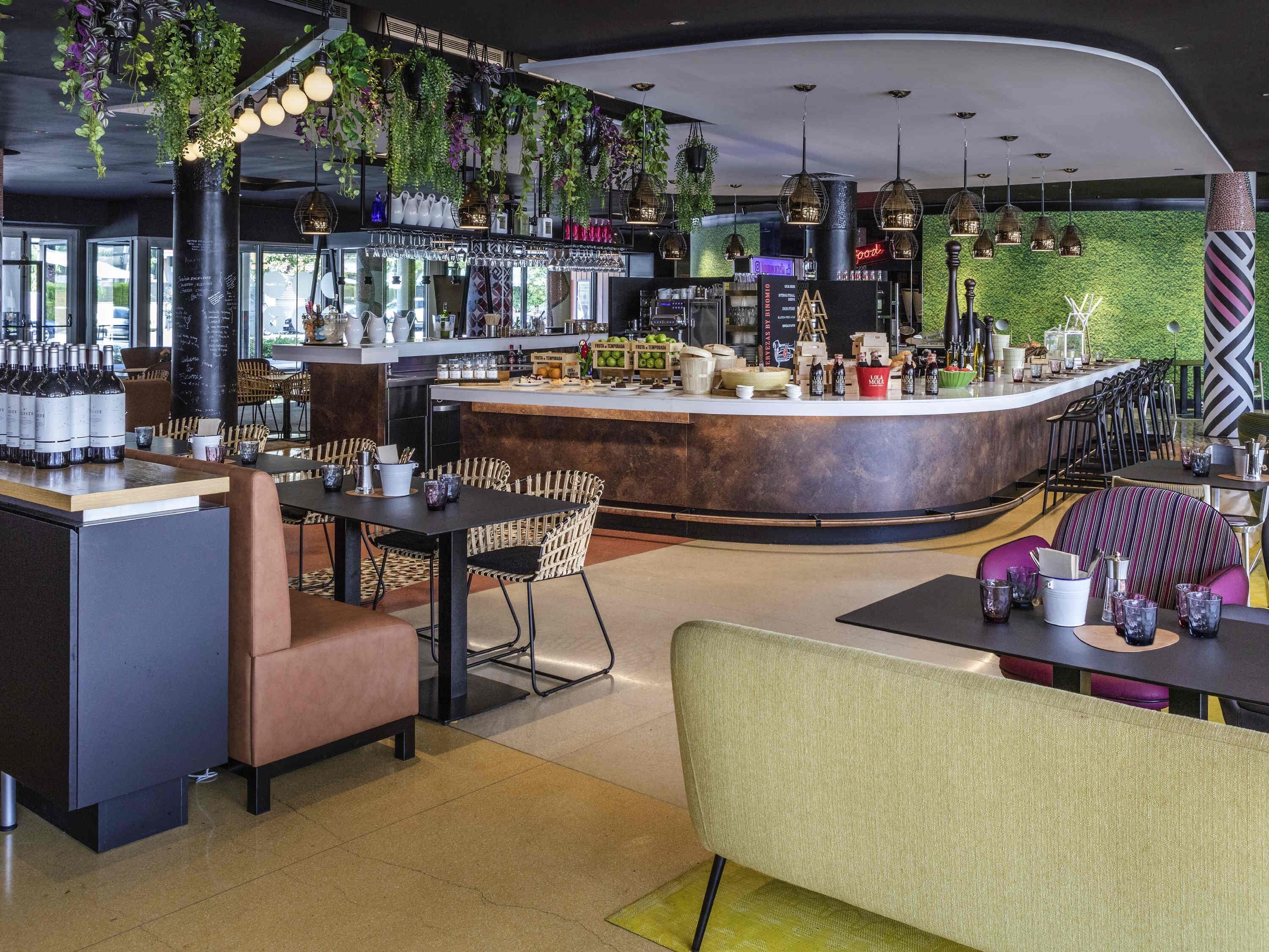 Con vista sulla piscina 