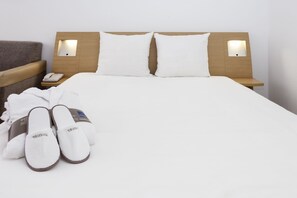 Superior Room, 1 Queen Bed | Hypo-allergenic bedding, down duvets, minibar, in-room safe