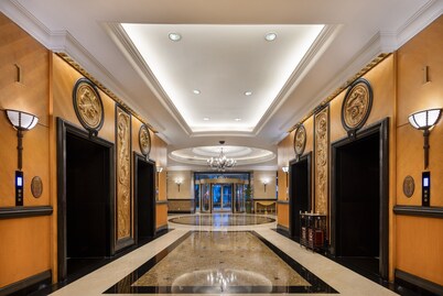 Crowne Plaza Hotel & Suites Landmark Shenzhen by IHG