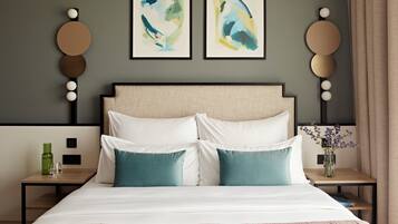 Medium Room | Premium bedding, down duvets, in-room safe, laptop workspace