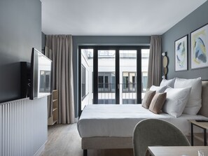 Medium Studio with Kitchenette | 1 bedroom, premium bedding, down comforters, in-room safe