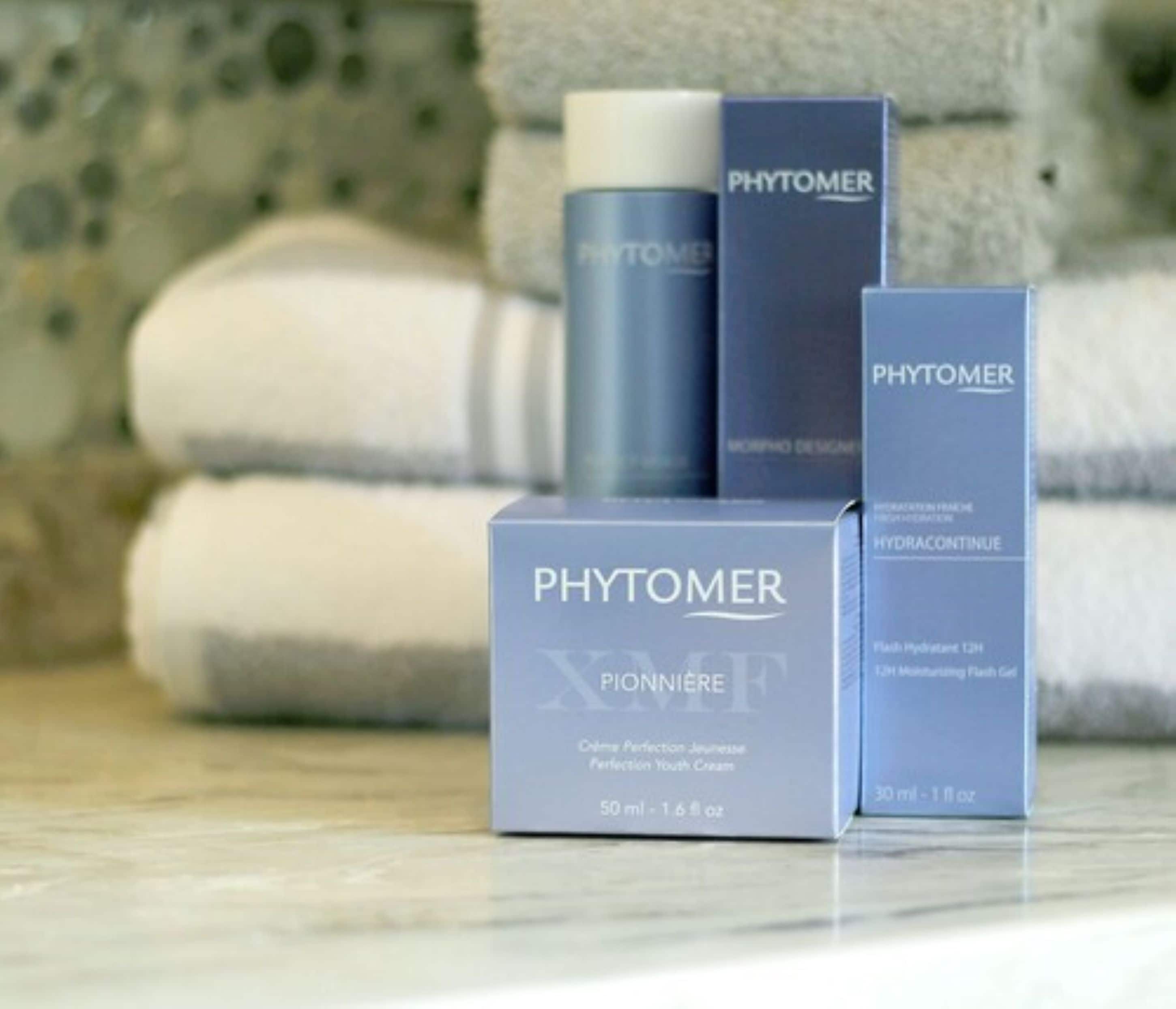 couples treatment room(s), sauna, steam room, body treatments