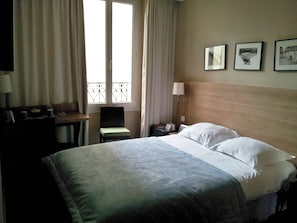 Minibar, in-room safe, desk, soundproofing