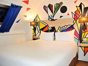 In-room safe, desk, blackout curtains, soundproofing - ibis Styles Paris Maine Montparnasse (Paris)