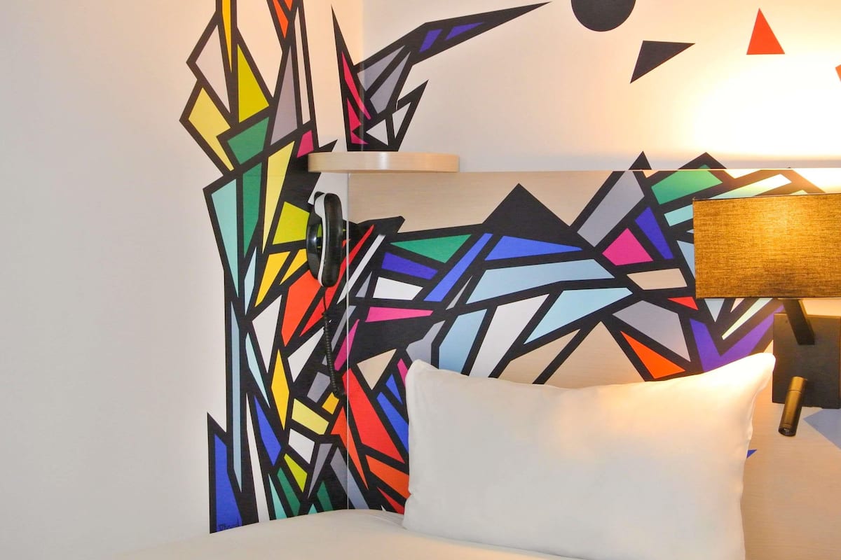 Standardzimmer, 1 Einzelbett | Zimmersafe, Schreibtisch, Verdunkelungsvorhänge, schallisolierte Zimmer