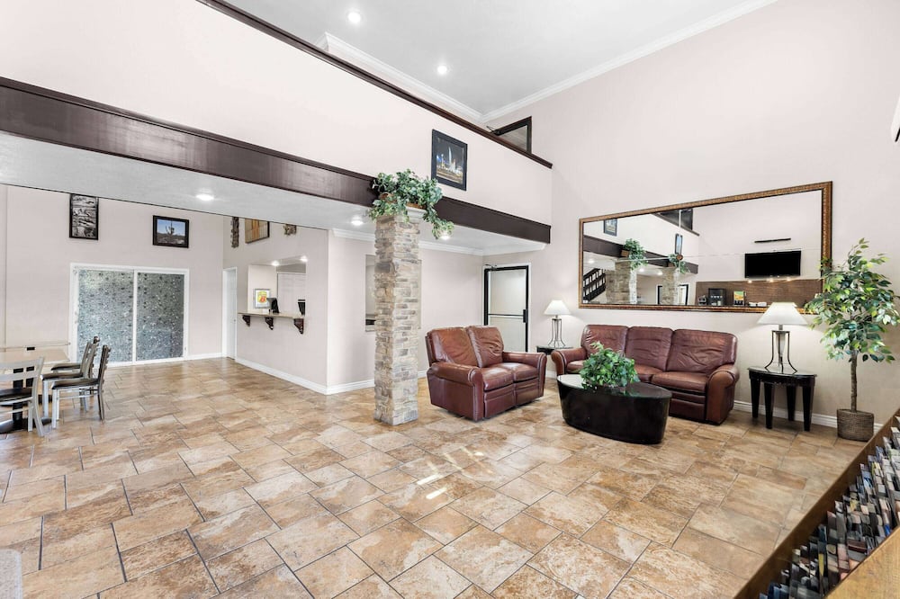 Super 8 by Wyndham Goodyear/Phoenix Area
