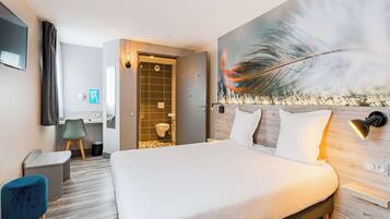 Superior kamer, Meerdere bedden | Een bureau, verduisterende gordijnen, geluiddichte muren