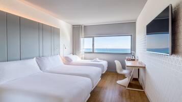 Superior Room (with Extra Bed) | Premium bedding, minibar, in-room safe, desk