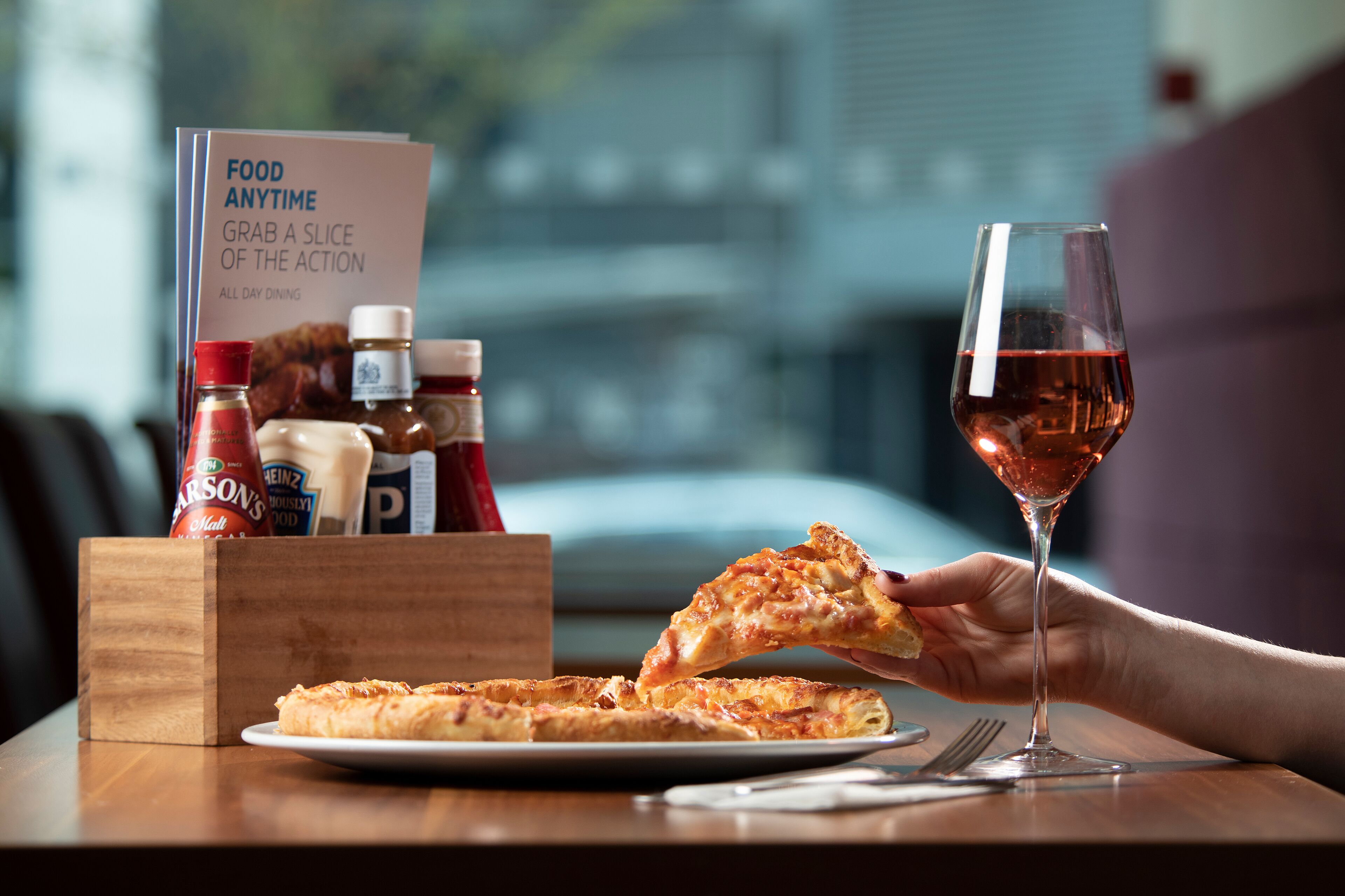 Photo - Holiday Inn Express Cambridge by IHG