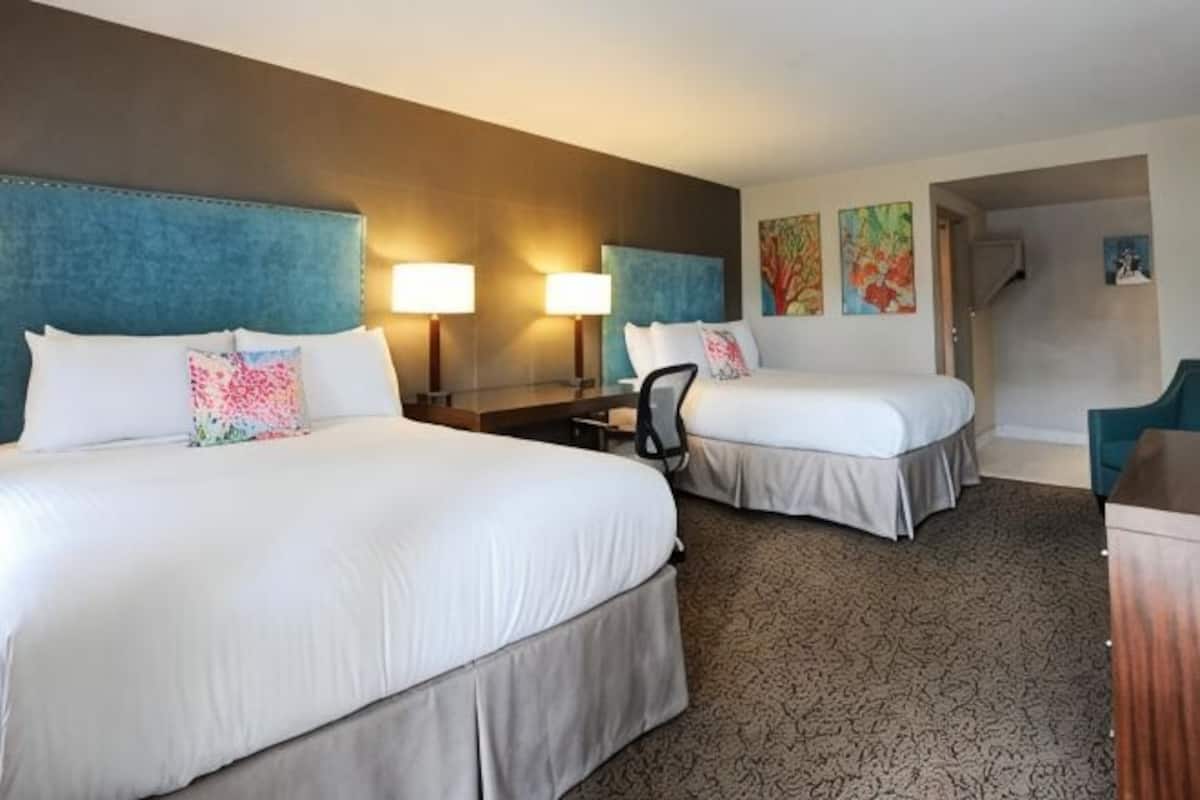 Blackout drapes, free cribs/infant beds, rollaway beds, free WiFi