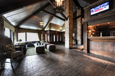 Old Stone Inn Boutique Hotel