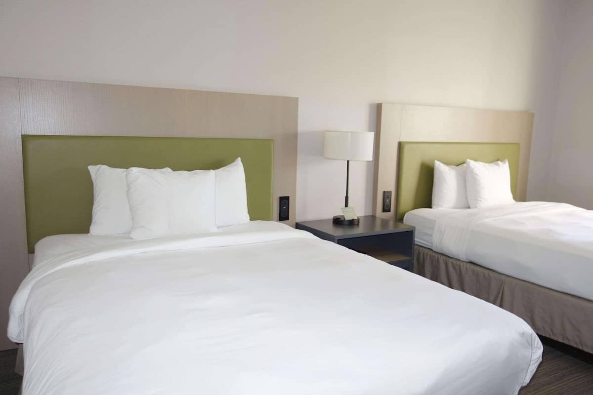 1 bedroom, premium bedding, desk, blackout drapes