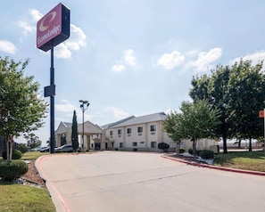 Exterior - Econo Lodge Weatherford (Weatherford)