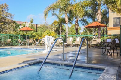 Hampton Inn And Suites Camarillo