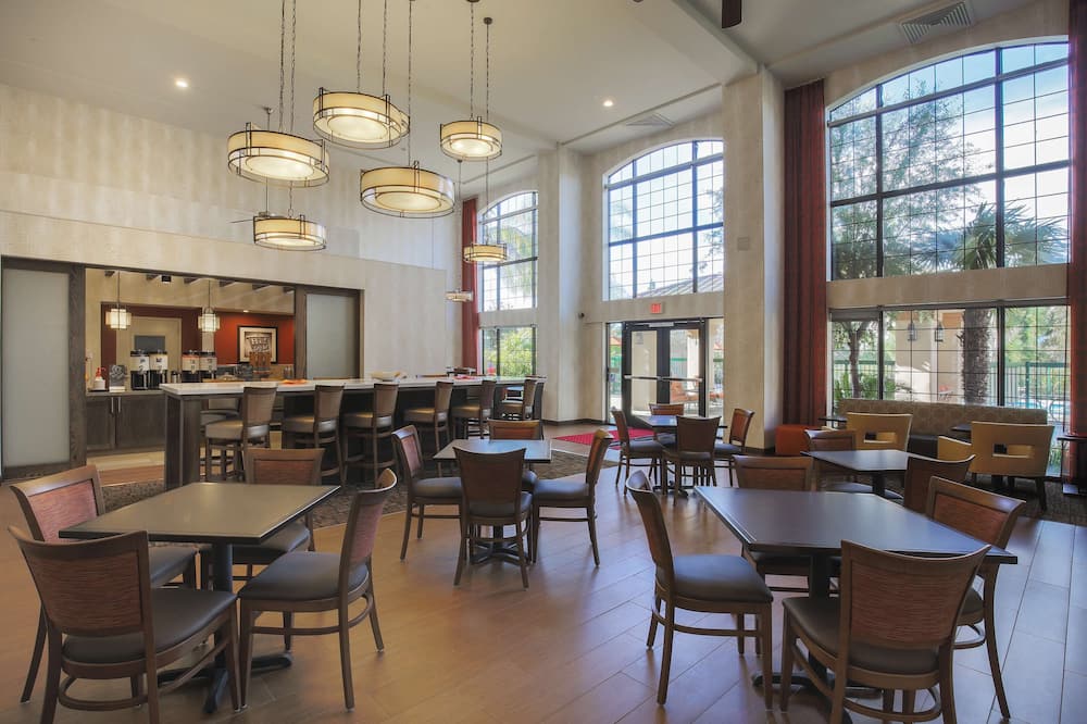 Hampton Inn And Suites Camarillo
