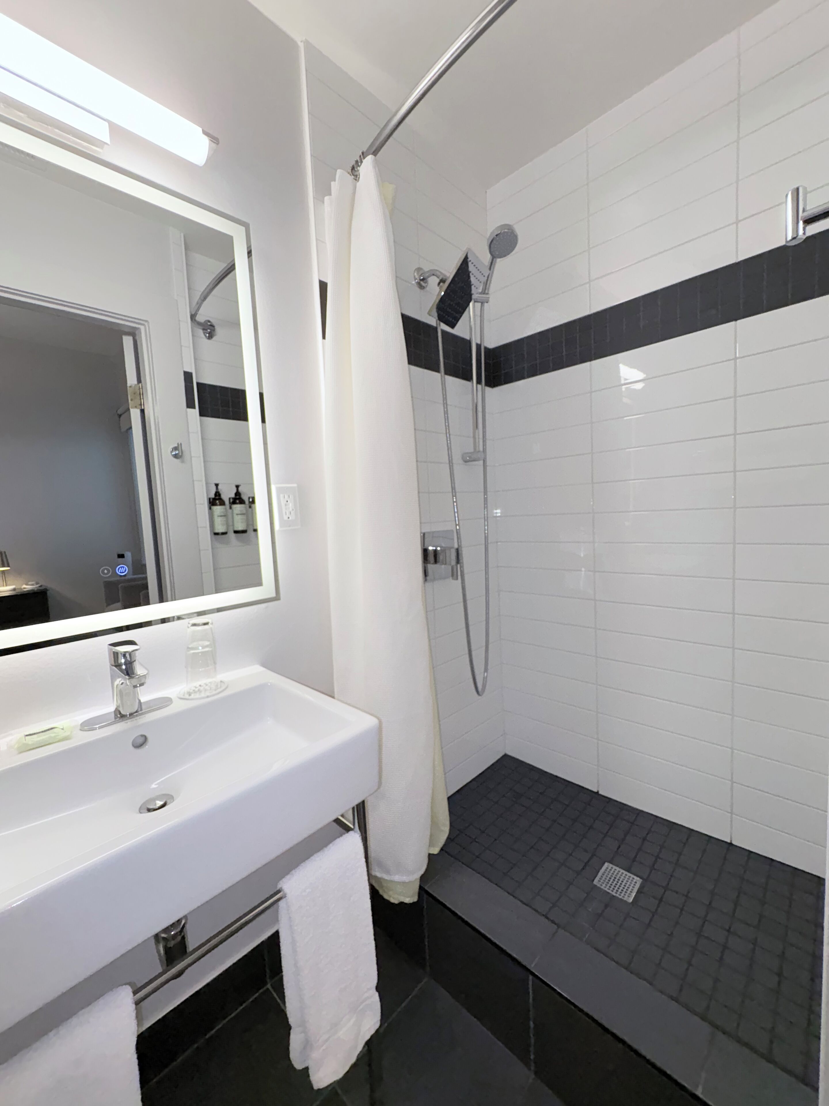 Foto - The Grove Inn