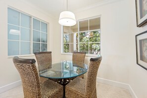 Luxury Condo | In-room dining