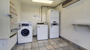 Laundry room - Motel 6 Elizabethtown, KY (Elizabethtown)