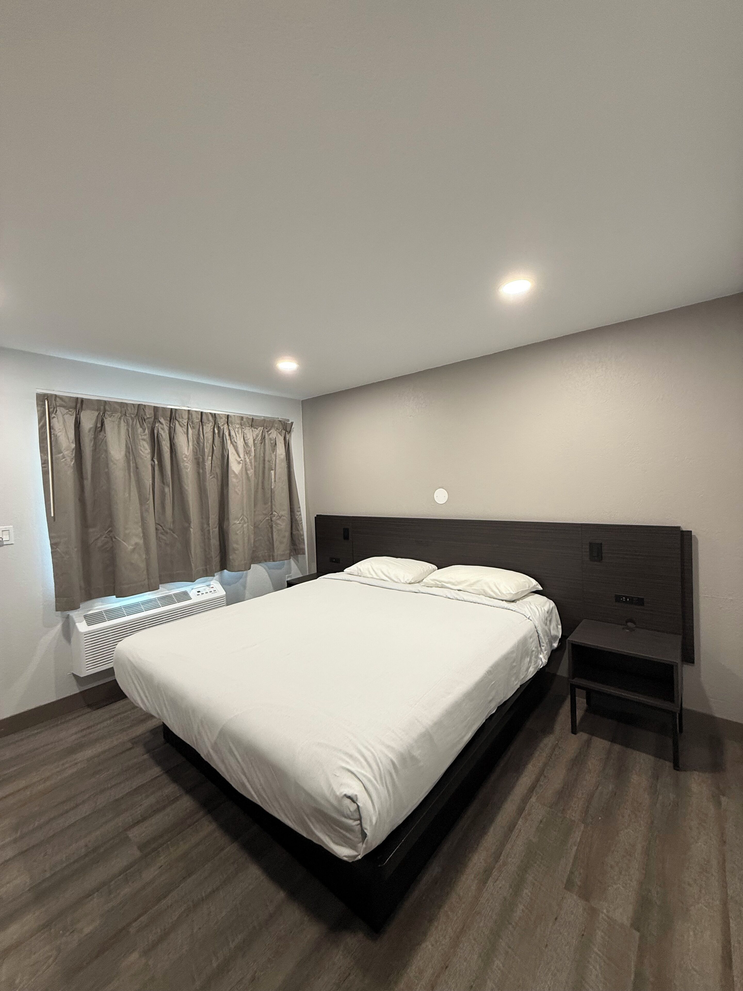 Wifi gratis y ropa de cama