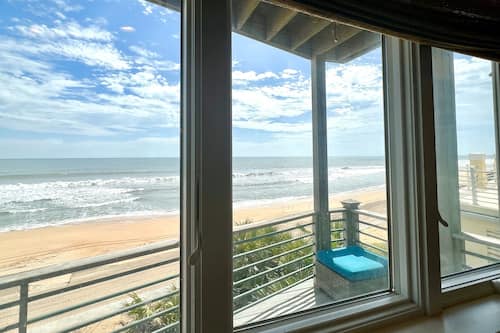 House, Multiple Beds, Oceanfront (Blue Moon 331) | Terrace/patio