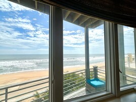 House, Multiple Beds, Oceanfront (Blue Moon 331) | Terrace/patio