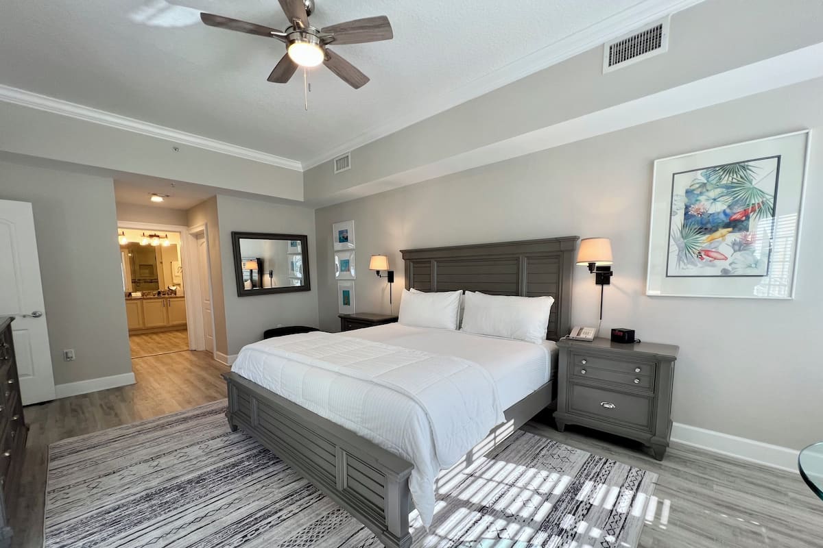 Condo, 2 Bedrooms (Yacht Harbor Village, w/view 176)