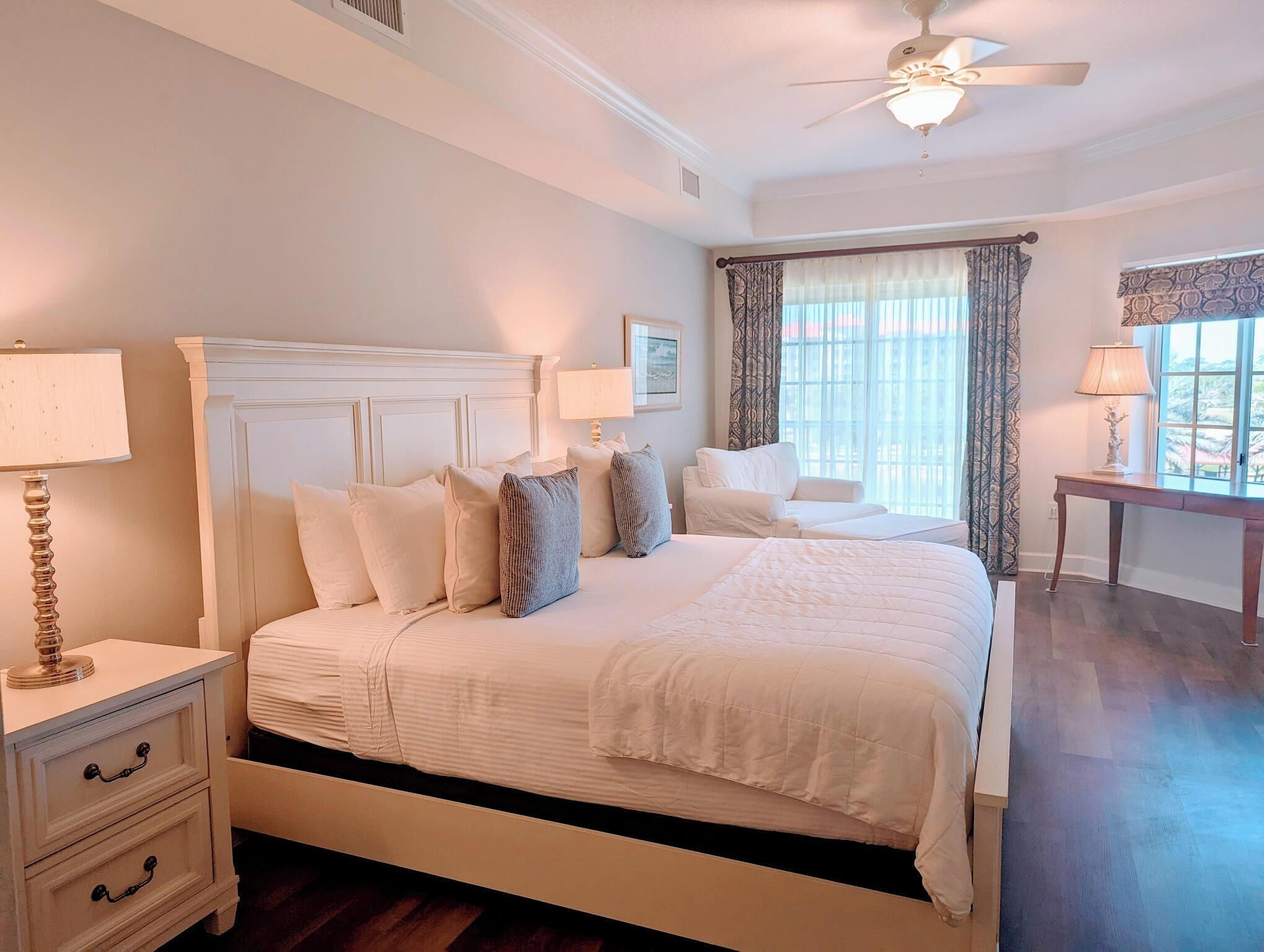 Condo, 2 Bedrooms (Condo in Yacht Harbor, w/view 474)